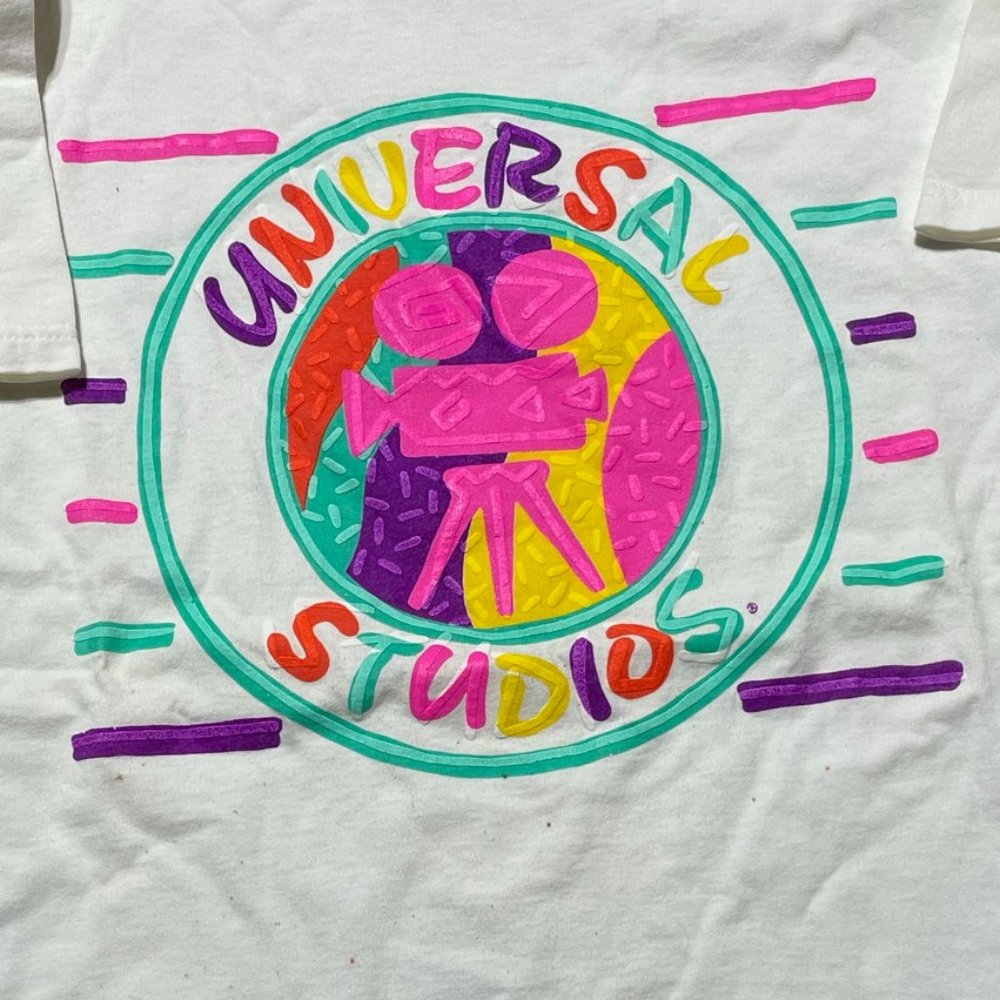 Universal Studios Vintage Retro 90s 1990s T-Shirt - Gem